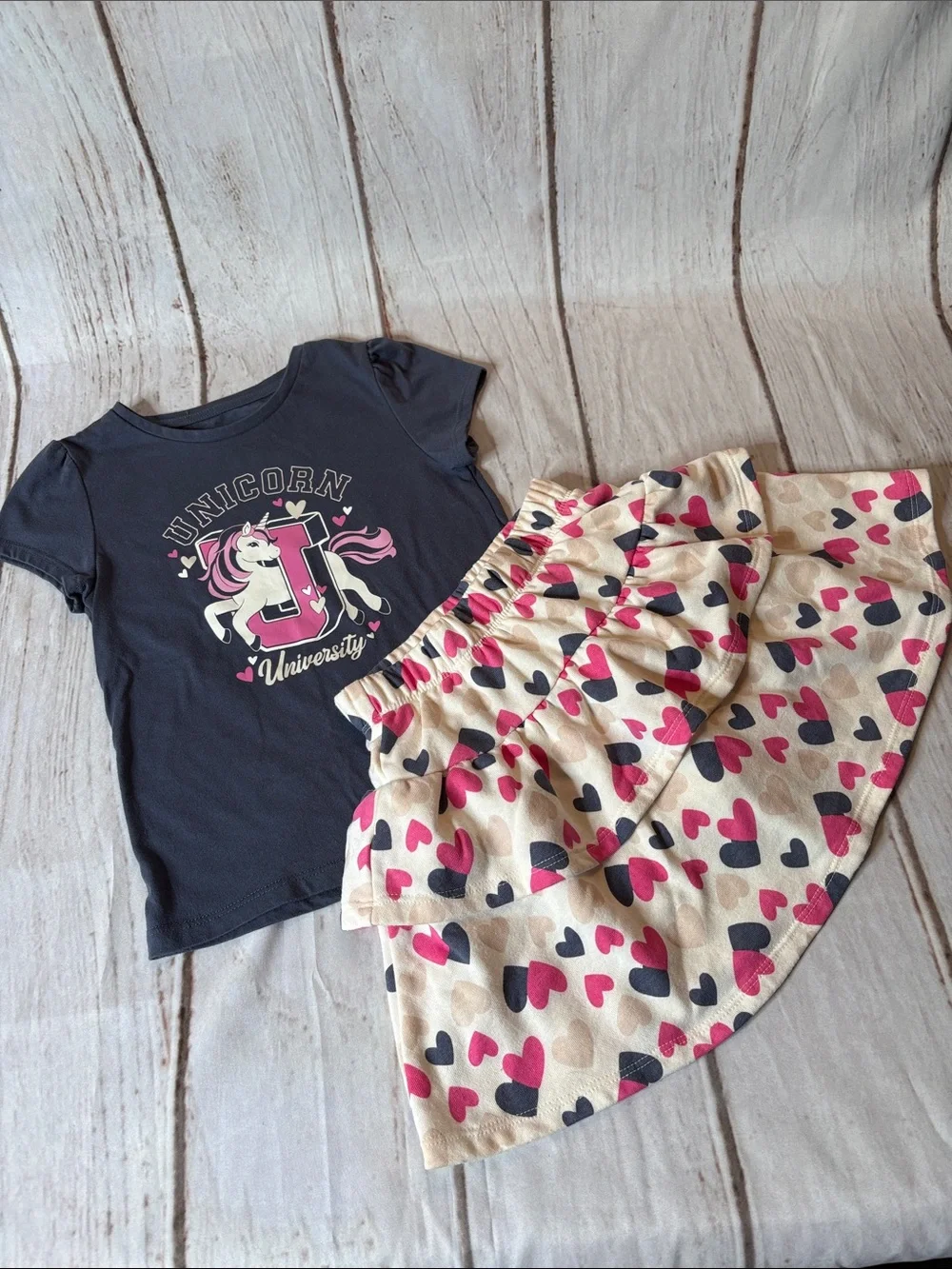 Unicorns & Hearts 2 Piece Skort and Top Set Size 6